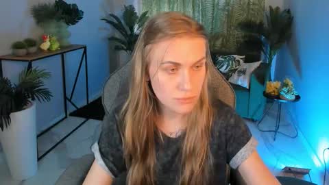 Snapshot of vanessamate chatting on October 20, 6:51 am Vanessa online show from October 20, 6:51 am