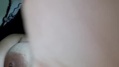 vanessareign online show from October 8, 12:22 pm