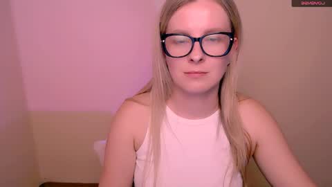 Mia online show from May 25, 2:12 pm