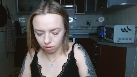 VanillaMuffin online show from November 1, 1:32 pm