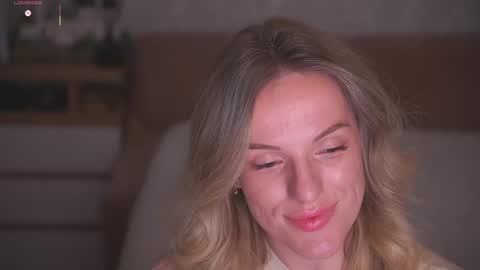Sophie online show from May 24, 10:05 pm