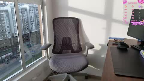 Elizabeth online show from April 18, 10:21 pm