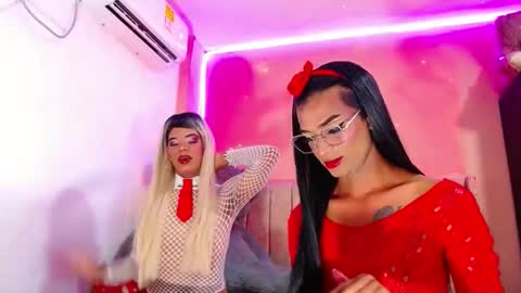 vannesa01 online show from January 18, 11:44 pm