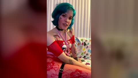 Vault Slut 111  online show from May 22, 8:21 am