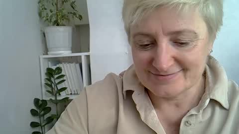 vea_motty online show from April 9, 1:06 pm