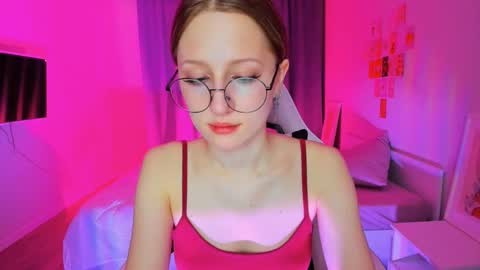 Emma online show from March 5, 3:59 am