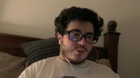 veinti_1 online show from April 12, 4:27 am