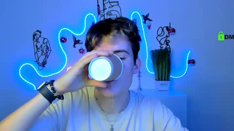 veldi_to online show from January 8, 8:04 pm