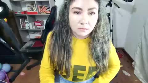 Im VelaI will be Christmas and New Year with my family December 22 to January 13 I will miss you guys. online show from November 23, 2:53 am