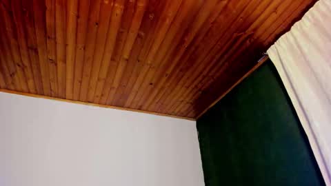 Sara online show from January 7, 12:04 am