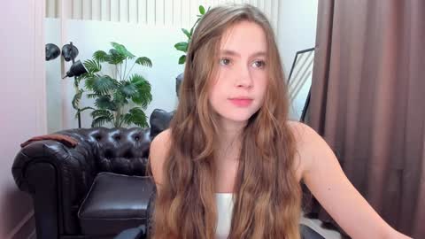 velvet_cherry online show from February 5, 3:31 pm