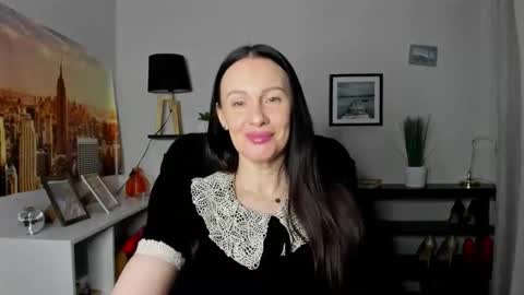 Jasmine online show from February 5, 7:12 am