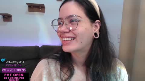 Snapshot of velvetcrystal chatting on September 29, 7:18 am Crystal PVT OPEN online show from September 29, 7:18 am