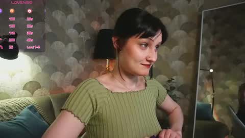Lily online show from May 16, 8:40 pm