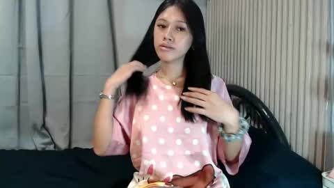 velvetmisa online show from June 9, 7:30 am