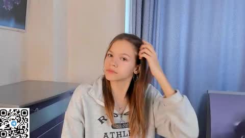 Kelly online show from September 29, 6:34 am