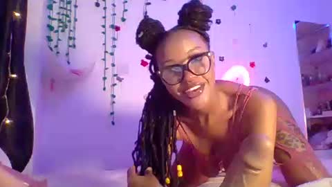 COCO XOXO online show from October 13, 4:47 am