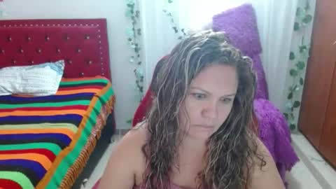 venecasexy44 online show from May 22, 10:44 am