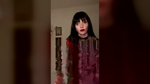 venom_goddess online show from May 10, 7:53 pm