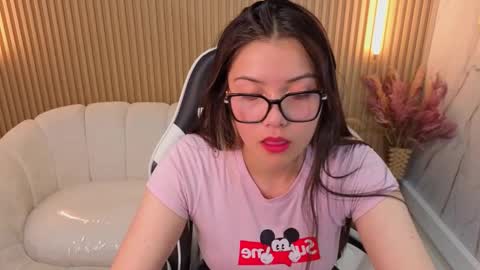 Venus  online show from November 24, 8:18 pm