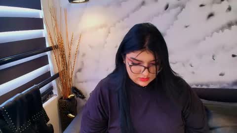 Venus Clark online show from May 30, 7:45 pm