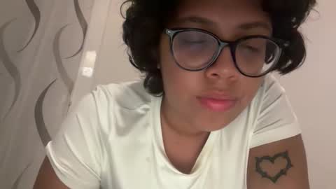 venusdeper online show from October 17, 10:47 pm