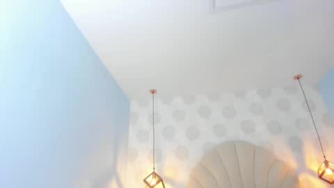 VENUS online show from February 7, 3:59 pm