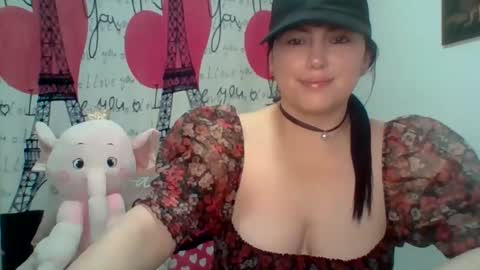 VENUSINA07 online show from April 12, 7:45 am