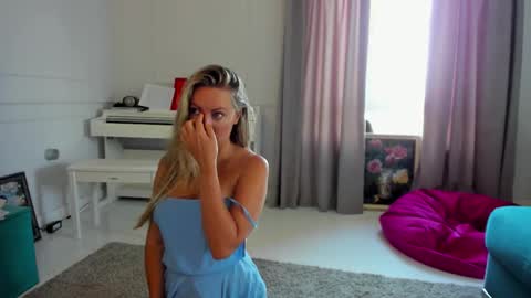 Snapshot of veola_new chatting on September 12, 4:25 am Violetta  online show from September 12, 4:25 am