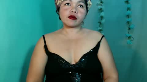 VERA online show from April 12, 1:48 pm