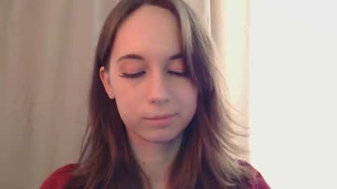 Una online show from February 14, 11:46 am