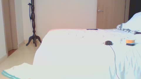 vergagolosa22 online show from March 1, 2:04 am