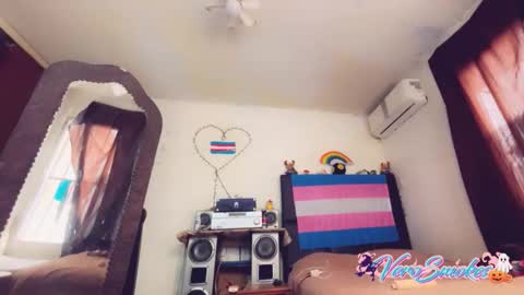 Vero Alva online show from October 15, 7:04 pm