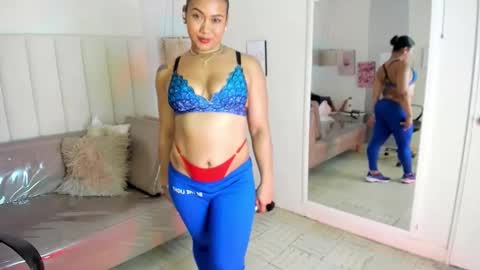 Veronica3  online show from May 12, 4:05 pm