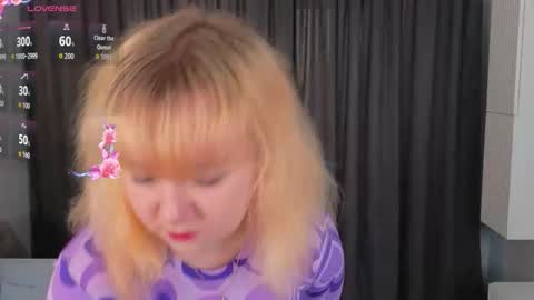 Snapshot of veronica_christensen chatting on October 6, 2:13 pm Maria online show from October 6, 2:13 pm