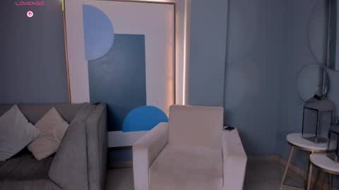 veronicablue1 online show from May 9, 12:22 pm