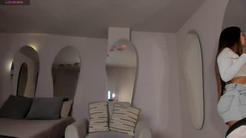 veronicablue1 online show from June 14, 6:48 am
