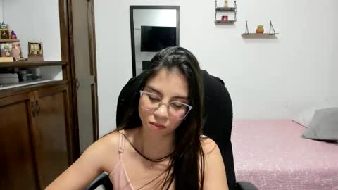 Veronica Miller online show from May 26, 1:12 am