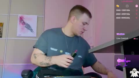 Ethan online show from November 11, 11:01 am