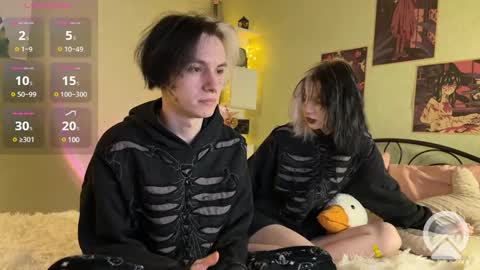 veryraretwins online show from March 12, 9:35 pm