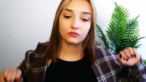 Ana online show from February 20, 1:02 pm