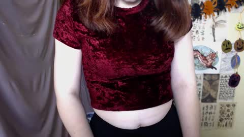 veryveryvery_shy online show from October 29, 8:38 am