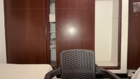 papichulo y mamichula online show from February 18, 11:37 pm