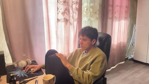 vialeras online show from October 13, 6:15 am