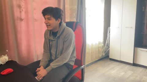 vialeras online show from February 20, 6:26 am