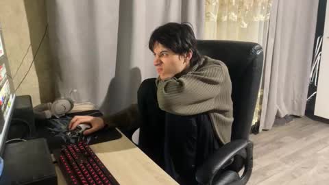 vialeras online show from December 18, 1:23 am