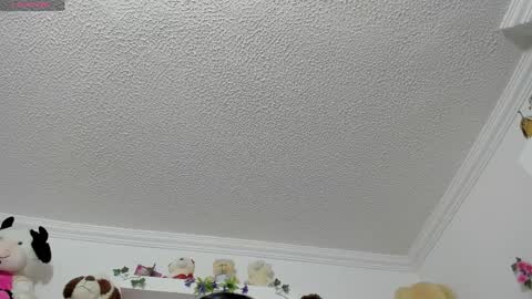  Vicky Flores  online show from April 6, 12:17 pm