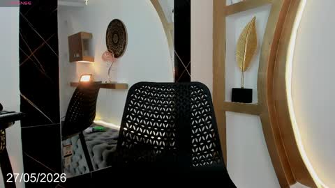 vicky_hottman online show from May 28, 5:05 am