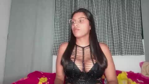 Snapshot of vickyhm22 chatting on October 7, 8:54 am vickyhm22 online show from October 7, 8:54 am
