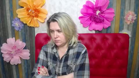 VickyRobins online show from March 17, 10:31 am